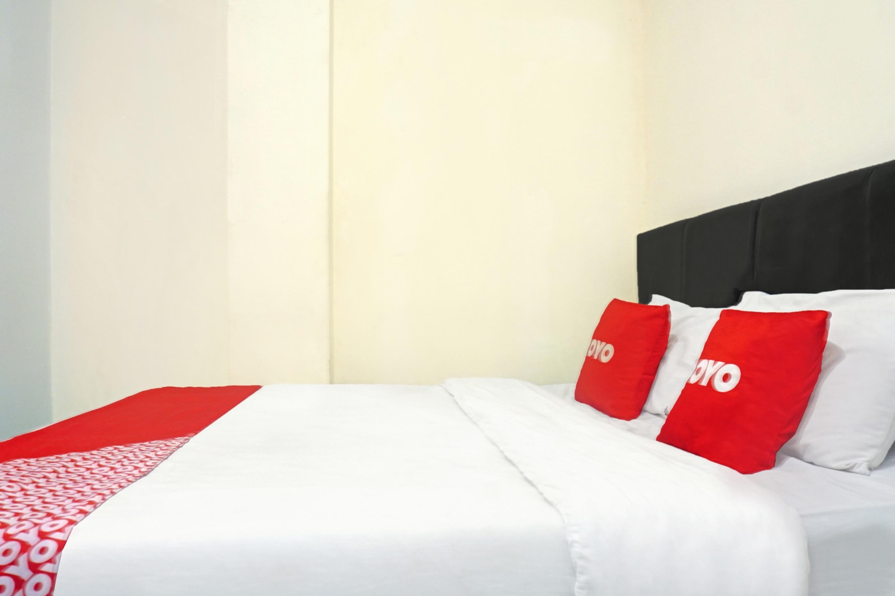 J&B Rooms Pramuka Jakarta Mitra Reddoorz Bagian luar foto