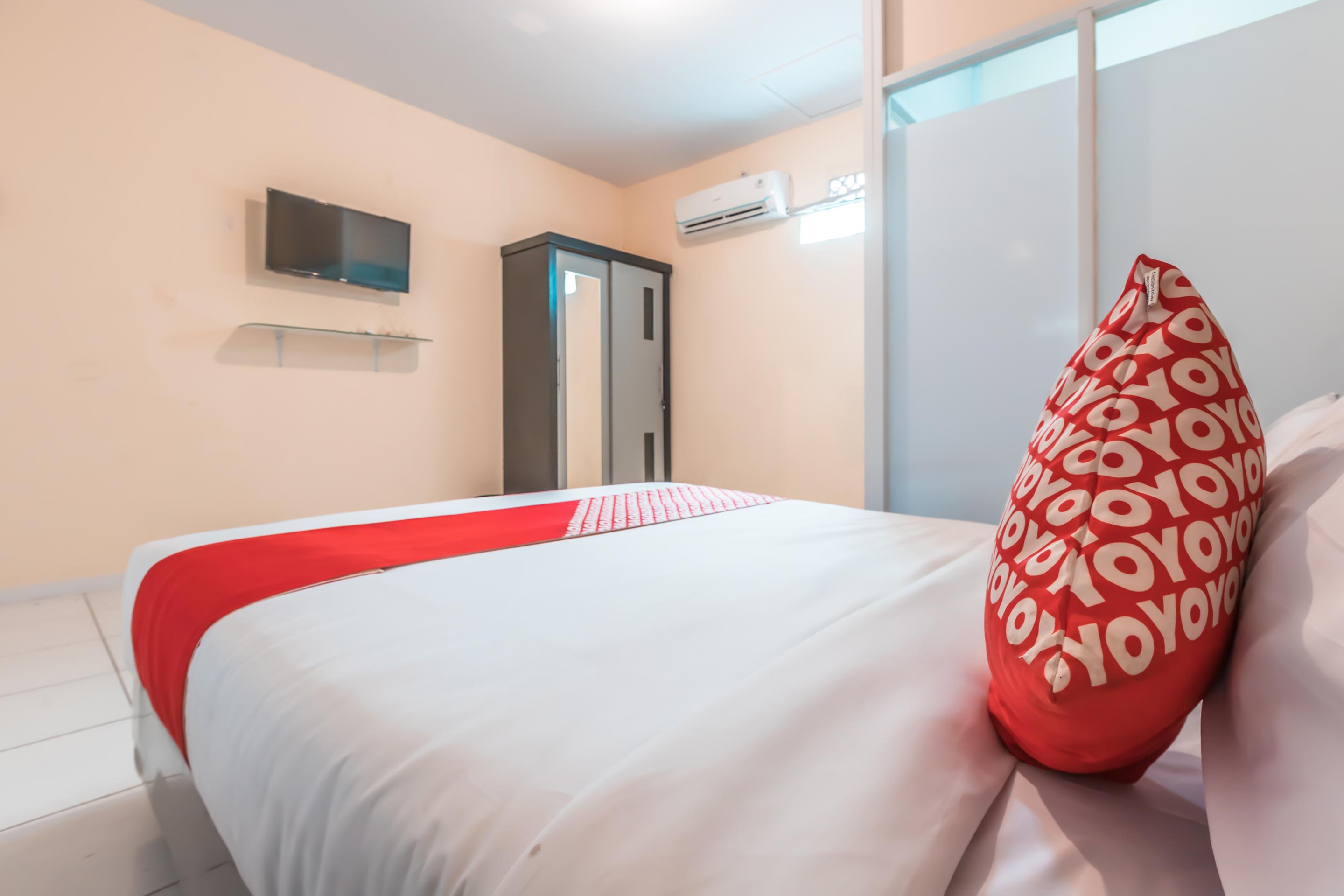 J&B Rooms Pramuka Jakarta Mitra Reddoorz Bagian luar foto